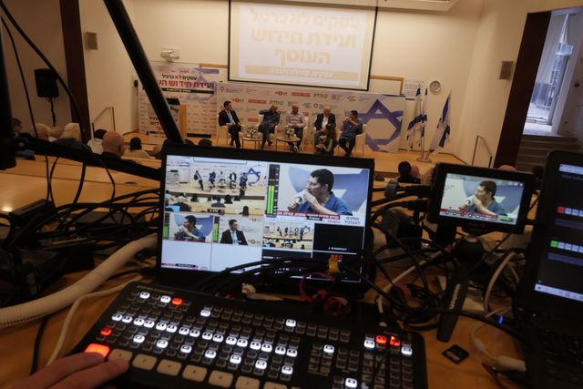 3 מצלמות מוניטור